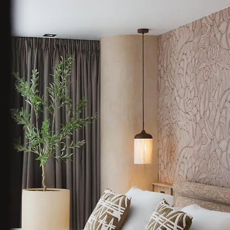 Wellnesshotel Thermae 2000 4* ファルケンブルフ