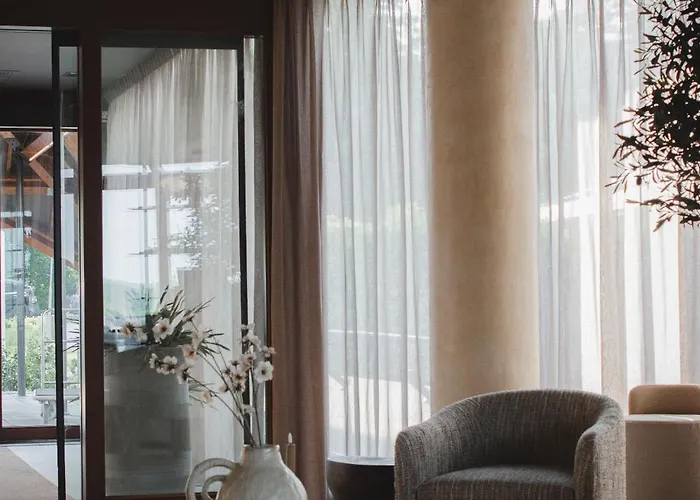 Готель Wellnesshotel Thermae 2000 4*